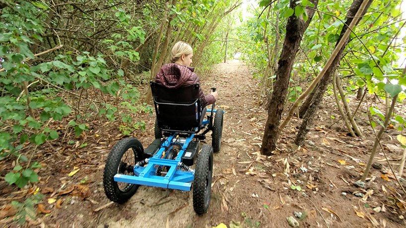 not-a-wheelchair-designboom-003.jpg